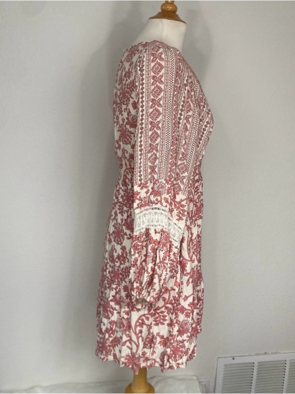 Sincerely Jules Women Peach Cream Floral Embroidered Mini Dress Size Medium Boho - Picture 4 of 14